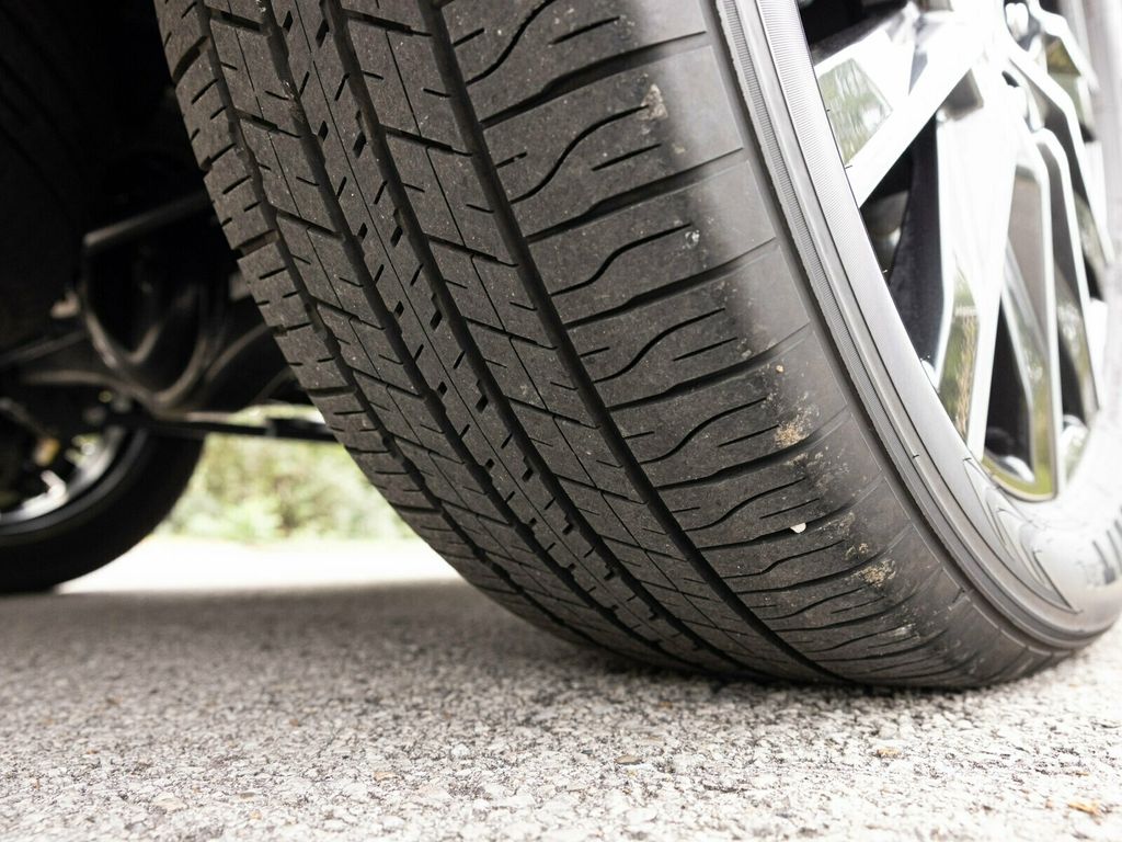 2025 Lexus GX GX550 Luxury+, Cold Area Pack, Head-Up Display, 3rd Row Seating - 22938042 - 82