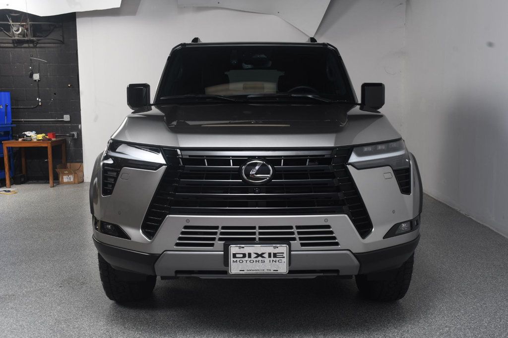 Lexus GX photo 12