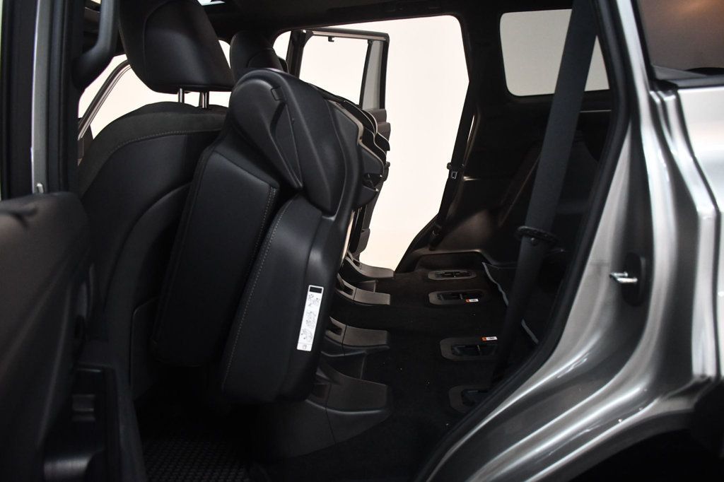 Lexus GX photo 40