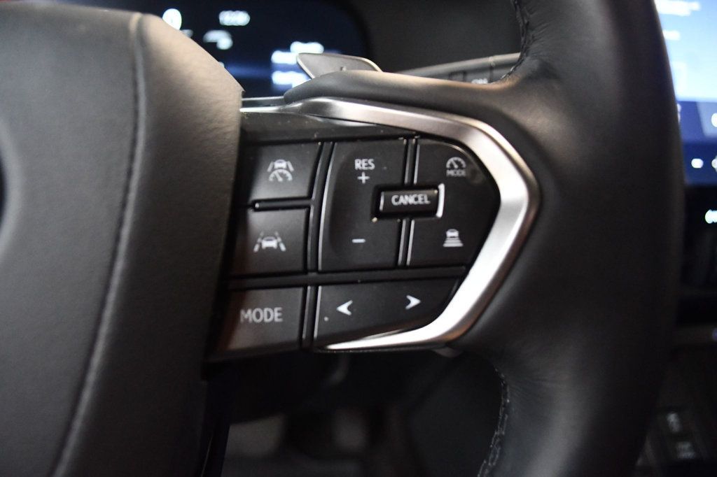 Lexus GX photo 43