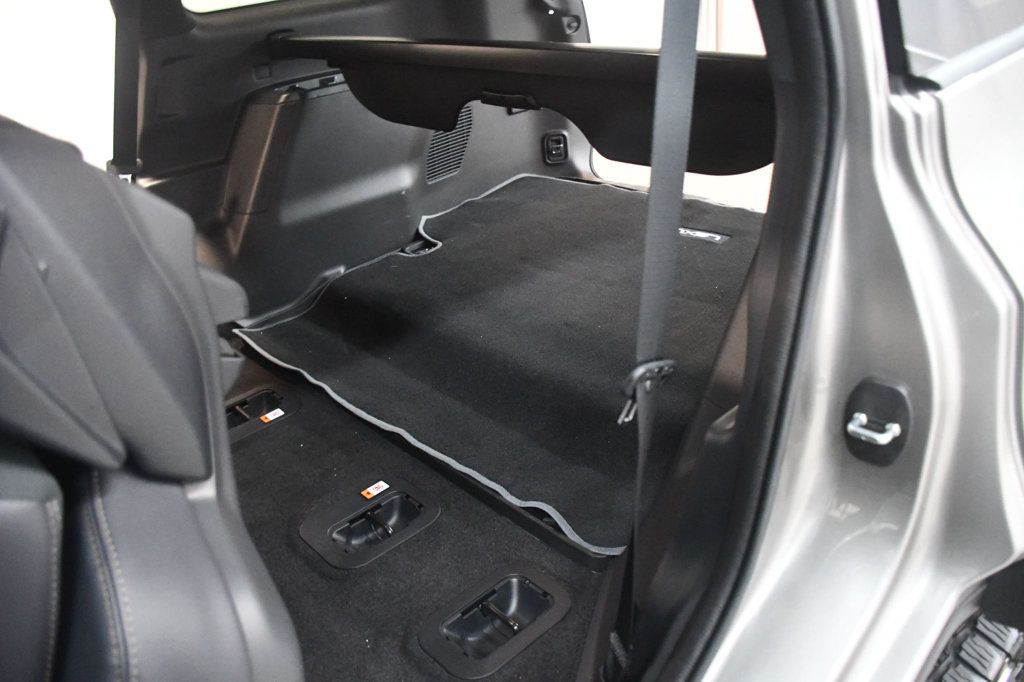Lexus GX photo 46