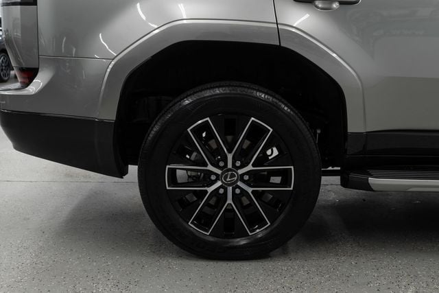 2025 Lexus GX GX 550 Premium+ 4WD - 23066897 - 36