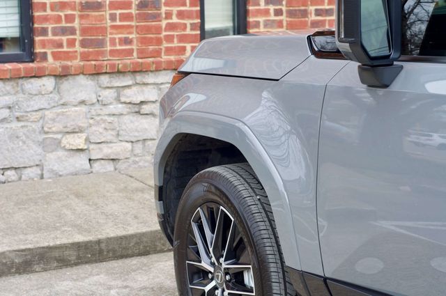 2025 Lexus GX Local TradePremiumPlus/TrafficAssist/ColdAreaPkg/HeadUpDisplay - 22985248 - 9