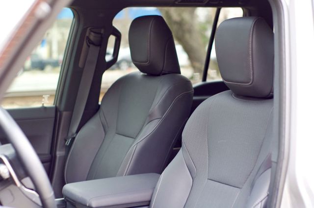 2025 Lexus GX Local TradePremiumPlus/TrafficAssist/ColdAreaPkg/HeadUpDisplay - 22985248 - 16