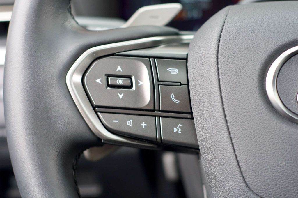 2025 Lexus GX Local TradePremiumPlus/TrafficAssist/ColdAreaPkg/HeadUpDisplay - 22985248 - 18