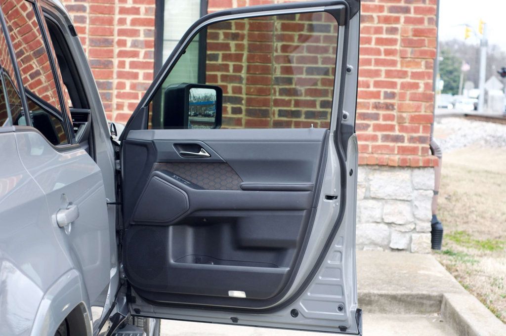 2025 Lexus GX Local TradePremiumPlus/TrafficAssist/ColdAreaPkg/HeadUpDisplay - 22985248 - 32