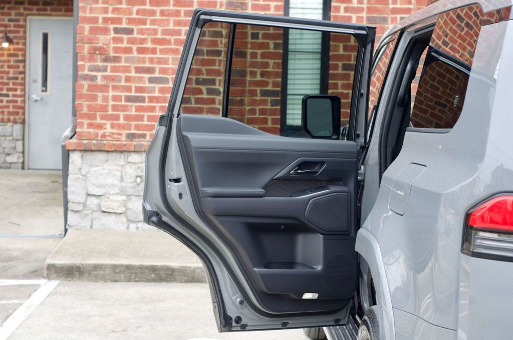 2025 Lexus GX Local TradePremiumPlus/TrafficAssist/ColdAreaPkg/HeadUpDisplay - 22985248 - 35