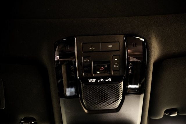 2025 Lexus GX Luxury+/2ndRowCaptains/Heated&CooledSeats/HeadsUpDisplay/NAV - 23069618 - 18