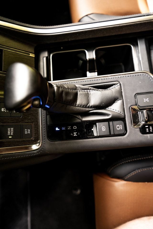 2025 Lexus GX Luxury+/2ndRowCaptains/Heated&CooledSeats/HeadsUpDisplay/NAV - 23069618 - 21