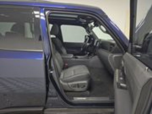 2025 Lexus GX Luxury Plus Pkg/Heated& Cooled Massaging Seats/Heads Up Display - 22935483 - 11