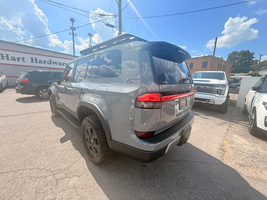 2025 Lexus GX photo 2