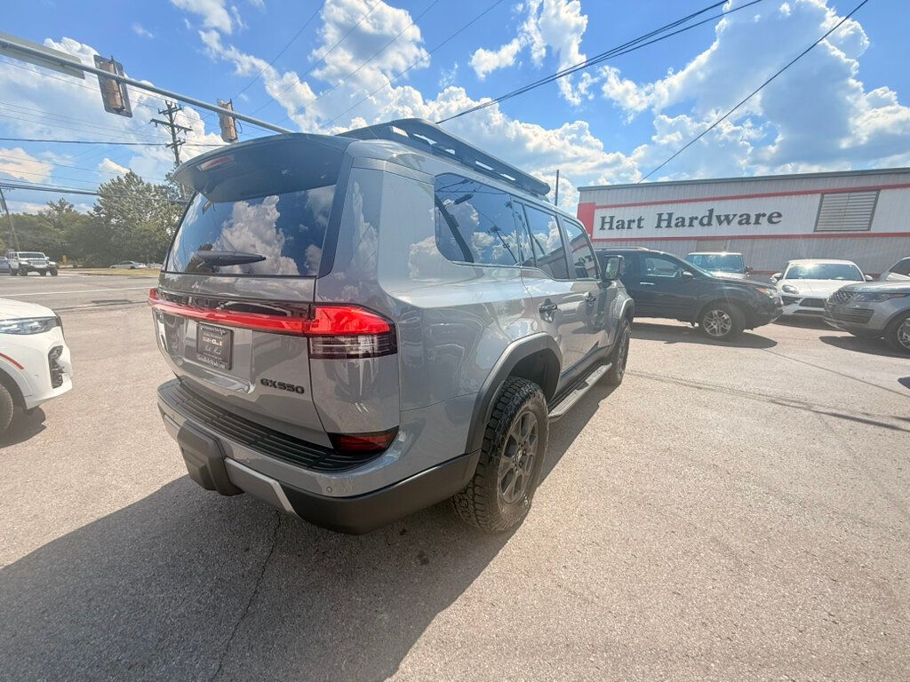 2025 Lexus GX photo 4