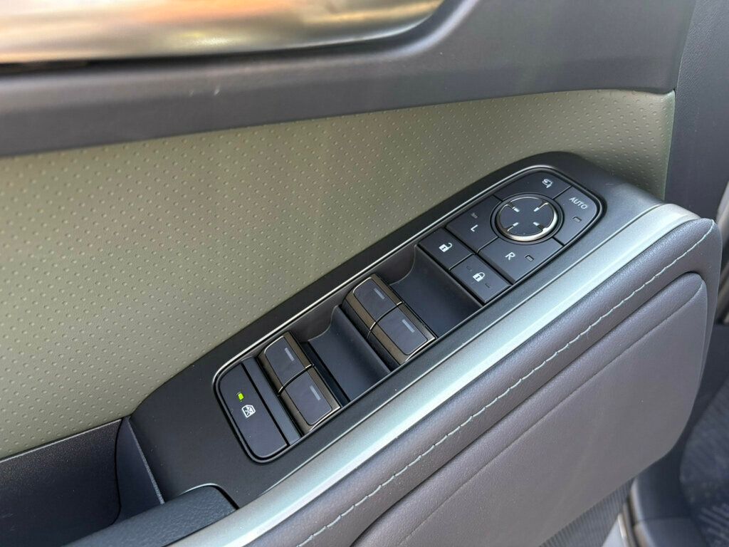 2025 Lexus GX 550 Overtrail photo 14