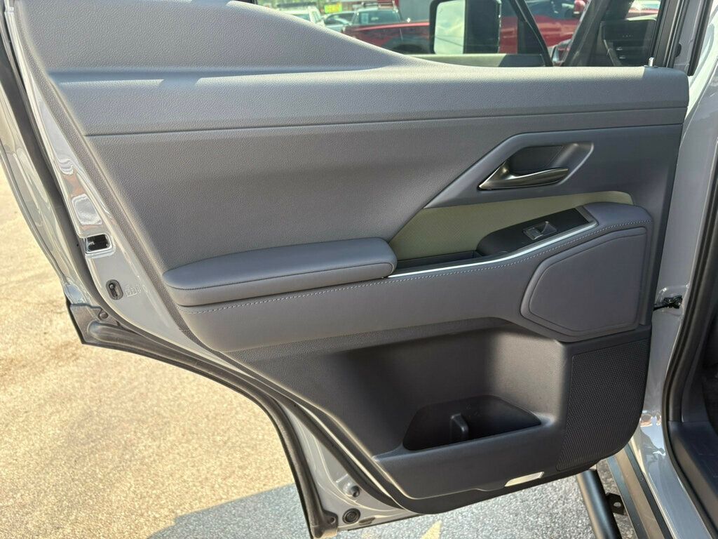 2025 Lexus GX 550 Overtrail photo 18