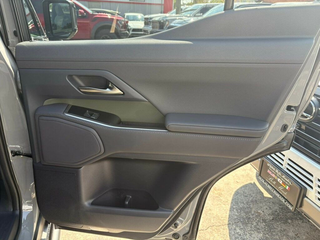 2025 Lexus GX 550 Overtrail photo 23