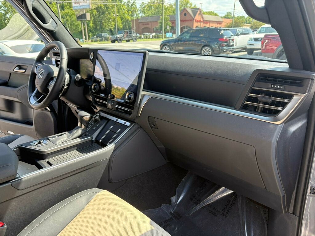 2025 Lexus GX 550 Overtrail photo 24