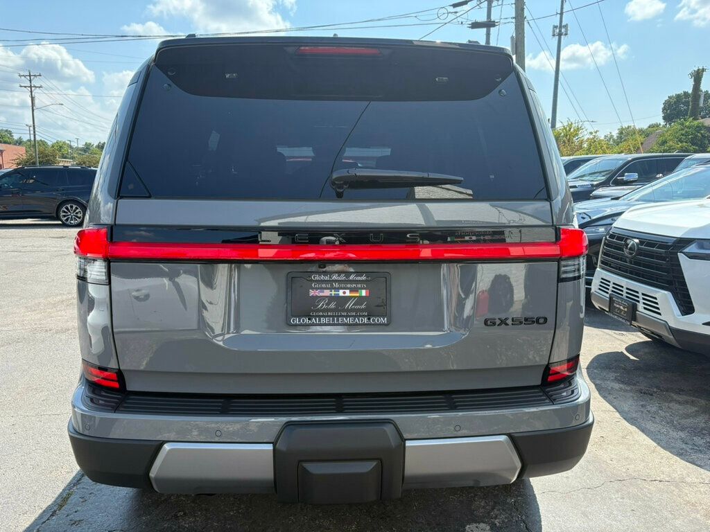 2025 Lexus GX 550 Overtrail photo 2