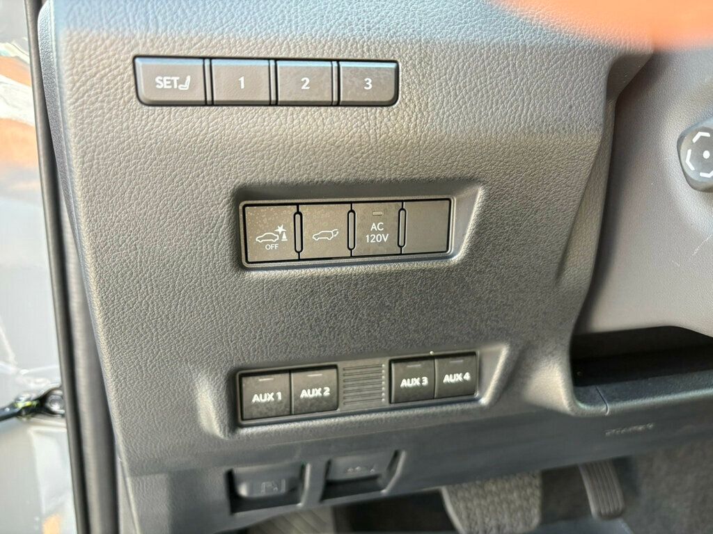 2025 Lexus GX 550 Overtrail photo 28