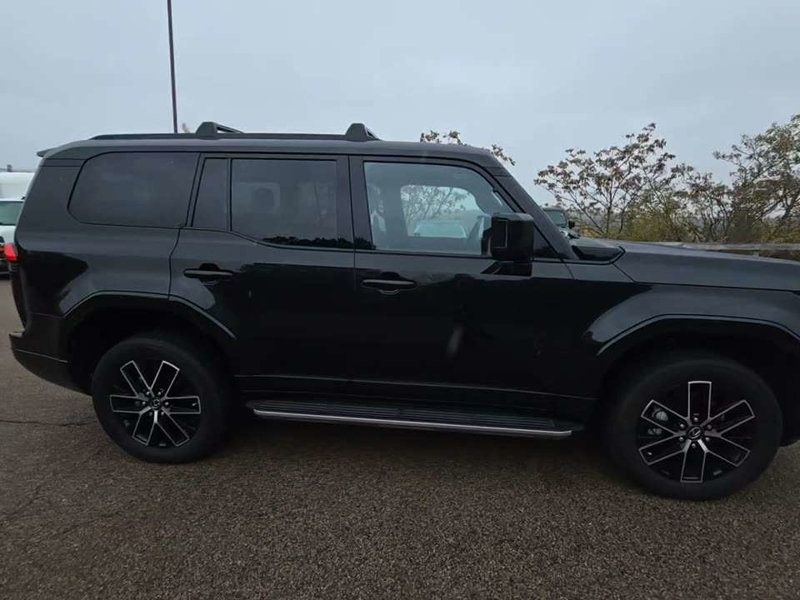 2025 Lexus GX Premium+/2ndRowCaptains/HeadsUpDisplay/Heated&CooledSeats - 22949146 - 2