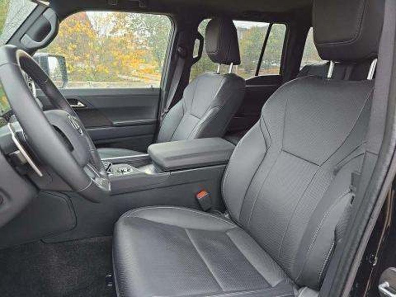 2025 Lexus GX Premium+/2ndRowCaptains/HeadsUpDisplay/Heated&CooledSeats - 22949146 - 4