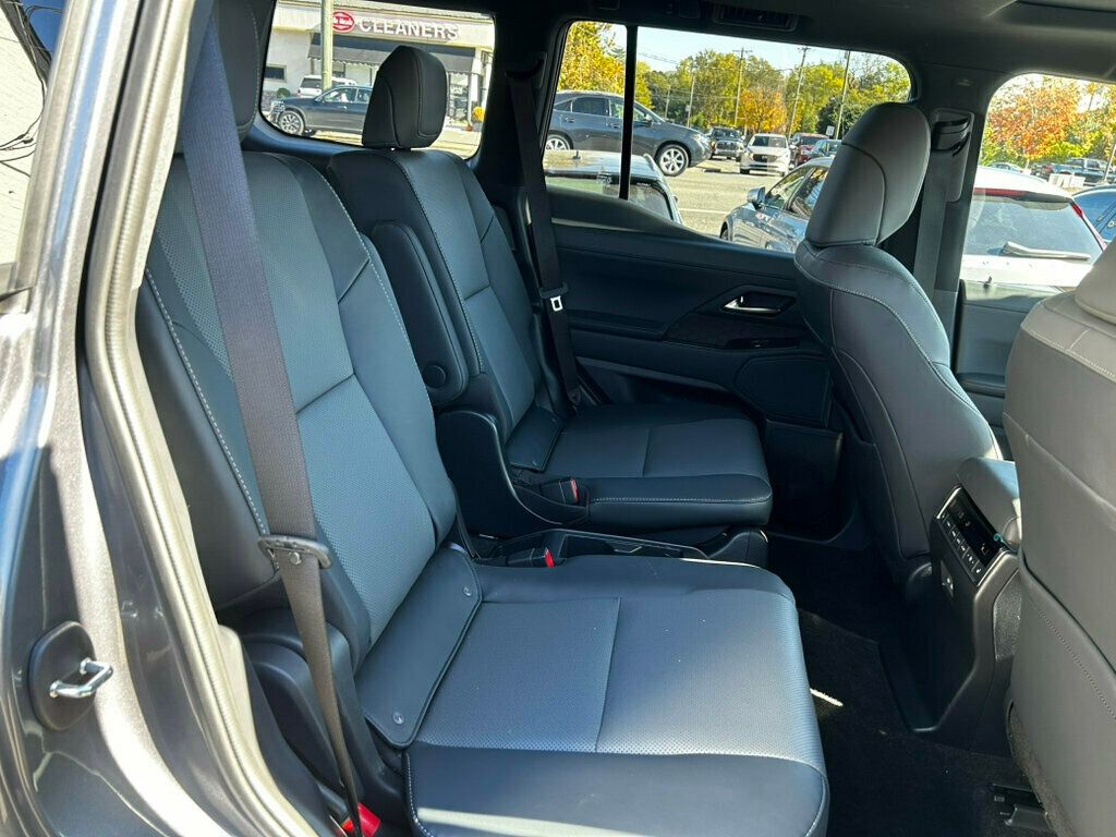 2025 Lexus GX Premium+/HeadsUpDisplay/2ndRowCaptains/BlindSpotMonitor/NAV - 22942293 - 18
