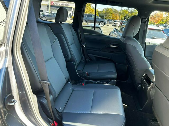 2025 Lexus GX Premium+/HeadsUpDisplay/2ndRowCaptains/BlindSpotMonitor/NAV - 22942293 - 18