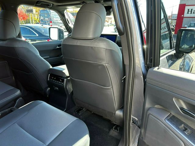 2025 Lexus GX Premium+/HeadsUpDisplay/2ndRowCaptains/BlindSpotMonitor/NAV - 22942293 - 19