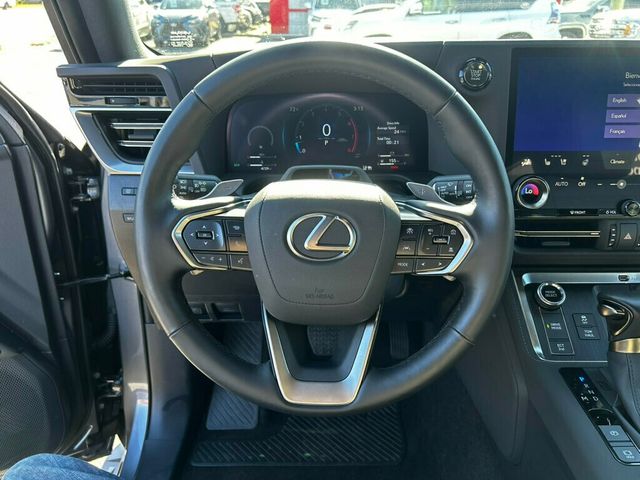 2025 Lexus GX Premium+/HeadsUpDisplay/2ndRowCaptains/BlindSpotMonitor/NAV - 22942293 - 26