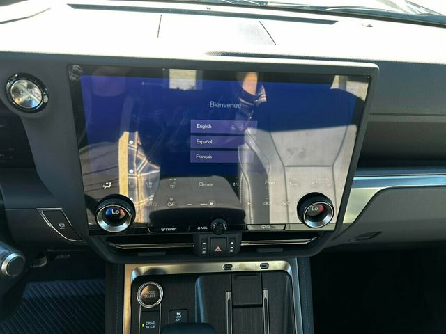 2025 Lexus GX Premium+/HeadsUpDisplay/2ndRowCaptains/BlindSpotMonitor/NAV - 22942293 - 29