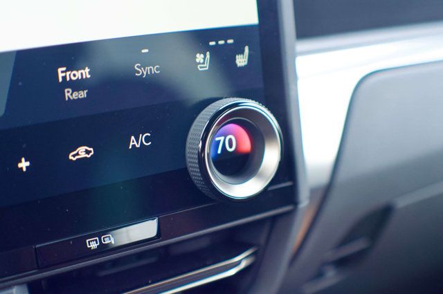 2025 Lexus GX Premium+/Heated&CooledSeats/HeadsUpDisplay/BlindSpot/NAV - 22986936 - 29