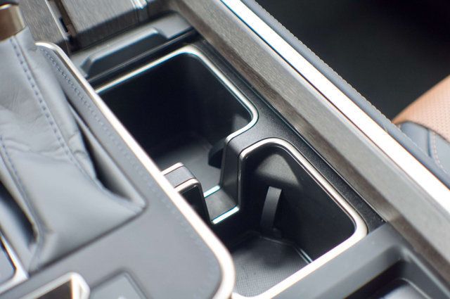 2025 Lexus GX Premium+/Heated&CooledSeats/HeadsUpDisplay/BlindSpot/NAV - 22986936 - 32