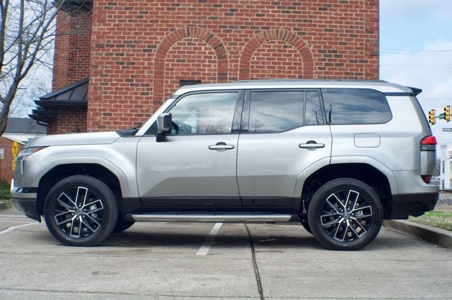 2025 Lexus GX Premium+/Heated&CooledSeats/HeadsUpDisplay/BlindSpot/NAV - 22986936 - 7