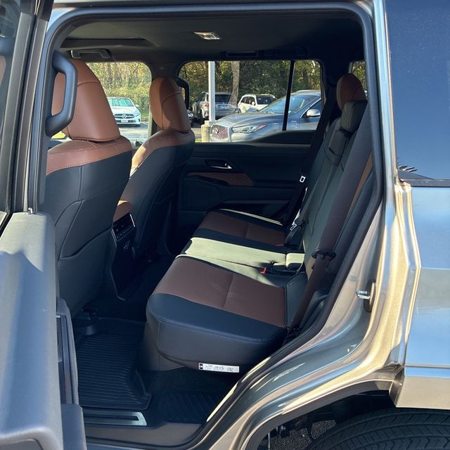 2025 Lexus GX Premium+/Heated&CooledSeats/HeadsUpDisplay/ColdAreaPkg/NAV - 22937593 - 11