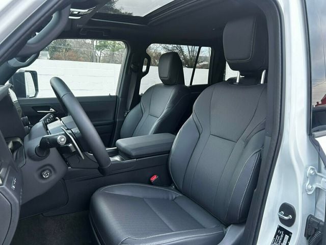 2025 Lexus GX Premium+/Heated&CooledSeats/HeadsUpDisplay/ColdAreaPkg/NAV - 22949177 - 9