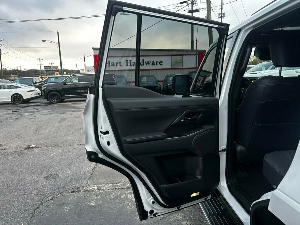 2025 Lexus GX Premium+/Heated&CooledSeats/HeadsUpDisplay/ColdAreaPkg/NAV - 22949177 - 11