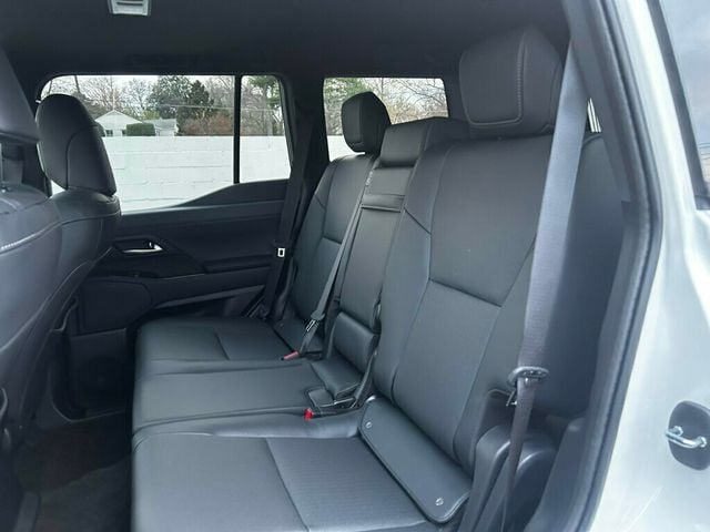 2025 Lexus GX Premium+/Heated&CooledSeats/HeadsUpDisplay/ColdAreaPkg/NAV - 22949177 - 12