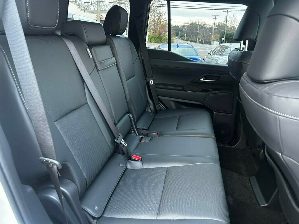 2025 Lexus GX Premium+/Heated&CooledSeats/HeadsUpDisplay/ColdAreaPkg/NAV - 22949177 - 18