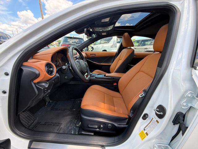 2025 Lexus IS **IS 300 w/PREMIUM PACKAGE** - 23029569 - 10
