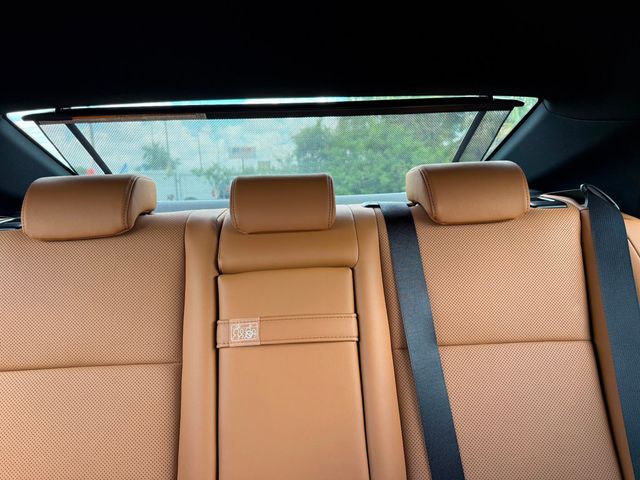 2025 Lexus IS **IS 300 w/PREMIUM PACKAGE** - 23029569 - 20