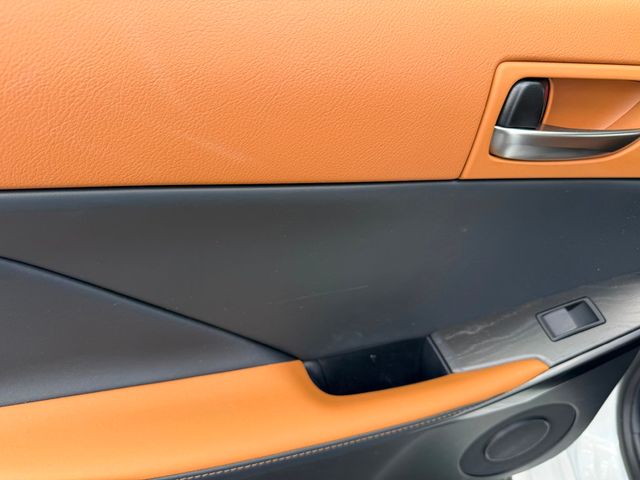 2025 Lexus IS **IS 300 w/PREMIUM PACKAGE** - 23029569 - 26