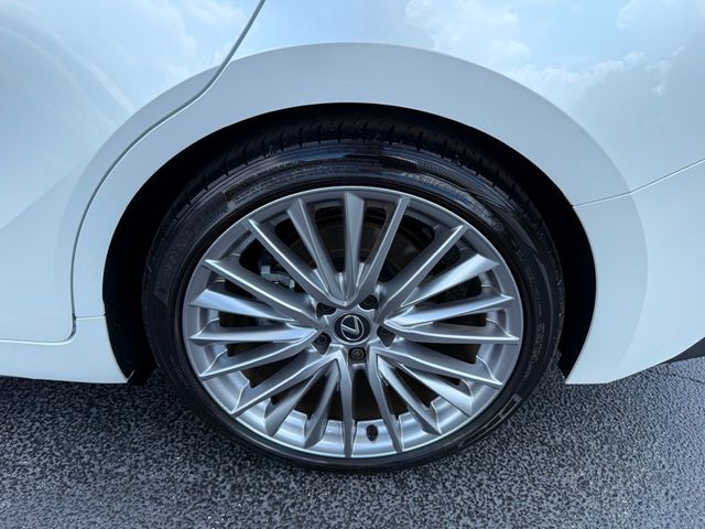 2025 Lexus IS **IS 300 w/PREMIUM PACKAGE** - 23029569 - 37