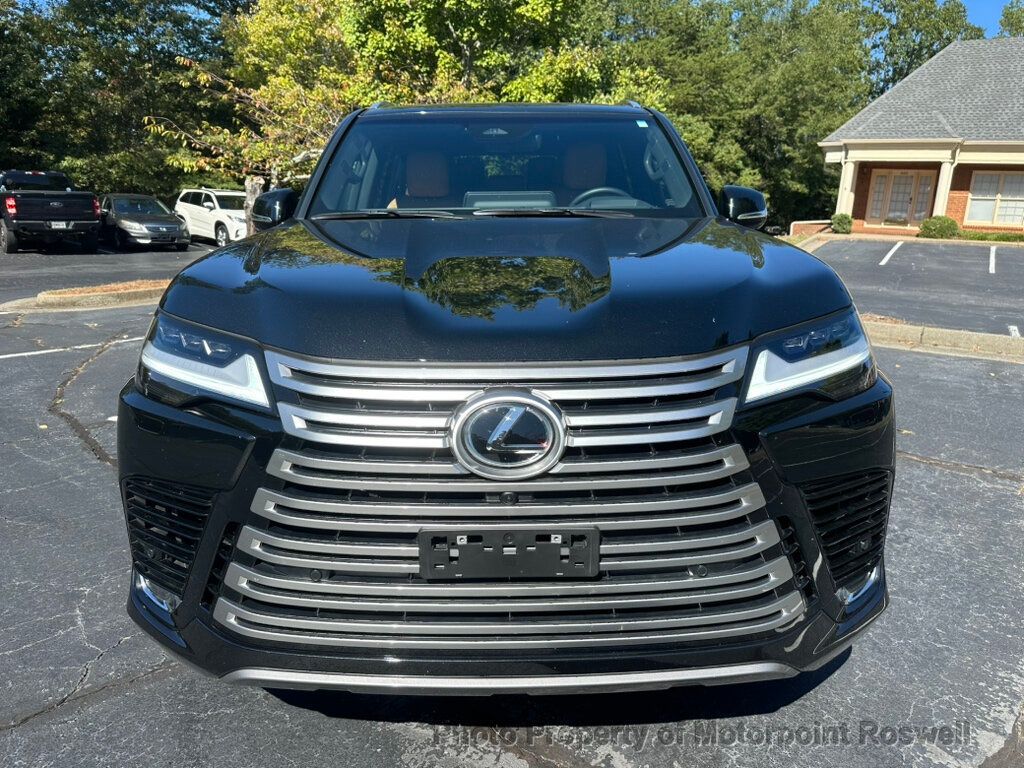 2025 Lexus LX Luxury photo 3