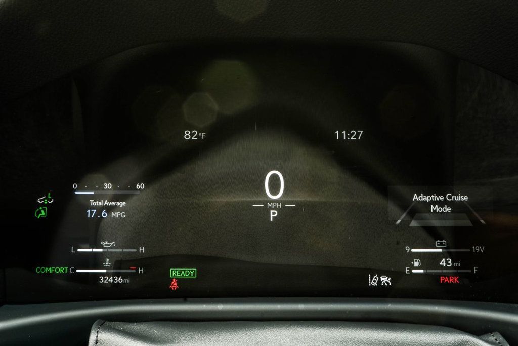 Lexus LX photo 32