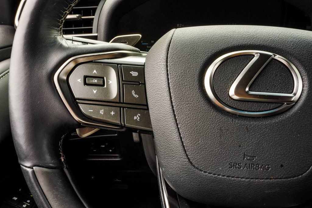 Lexus LX photo 34