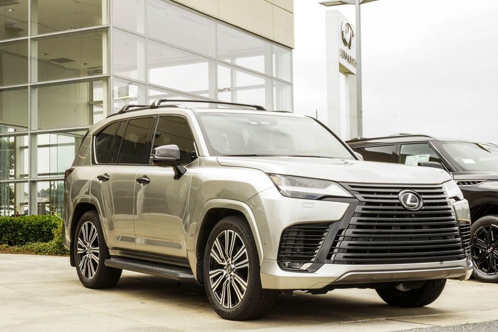 Lexus LX photo 4