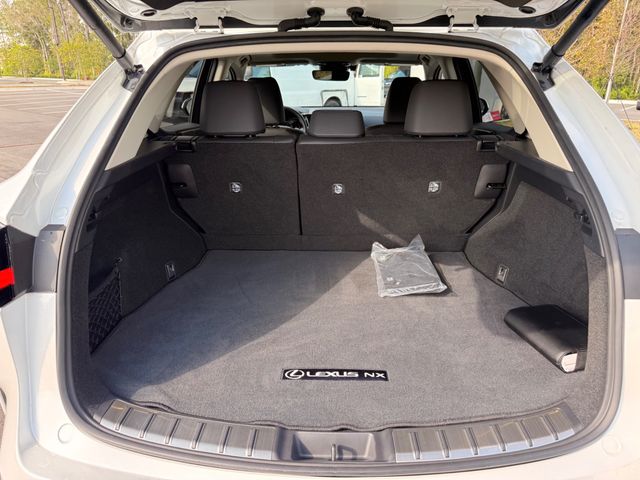 2025 Lexus NX NX 350h AWD - 23084932 - 16