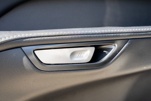 2025 Lexus RX Luxury-AWD/HeadsUpDisplay/Heated&CooledSeats/TechnologyPkg/NAV - 23033763 - 34