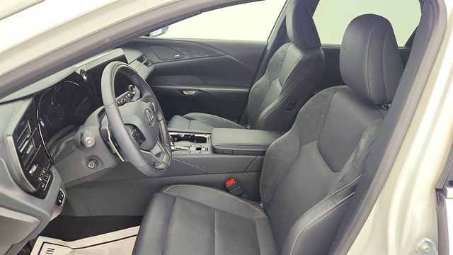 2025 Lexus RX RX 450h+ Luxury AWD w/ Convenience Pkg & M Levinson Audio - 22996181 - 18