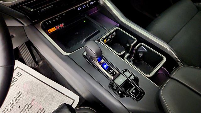 2025 Lexus TX Luxury AWD w/ Tech Pkg, Mark Levinson Audio & 22'' Wheels - 23095514 - 15
