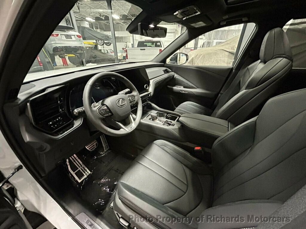2025 Lexus TX TX 500h F SPORT Premium AWD - 22837230 - 13